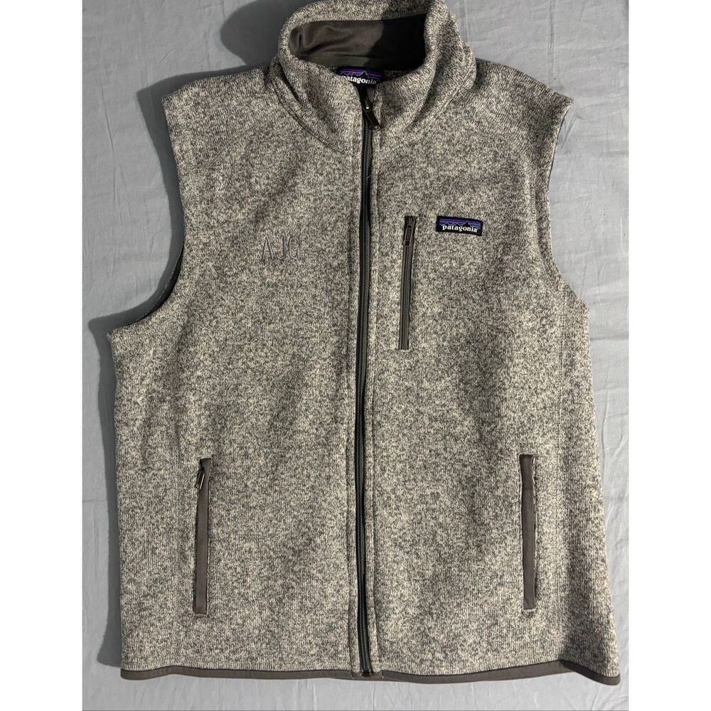 Patagonia Full Zip Men's Gray Vest Size Large Excellent Condition  Company Logo